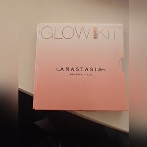 Anastasia Beverly Hills Glow Kit Sugar